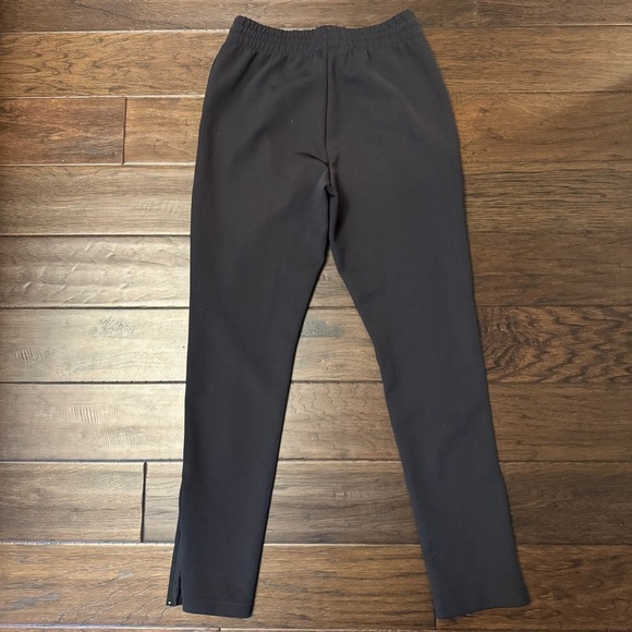 Aritzia TNA Becca Pleated Joggers - Women’s Small - Picture 11 of 11